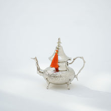 Load image into Gallery viewer, Moroccan Teapot with Legs